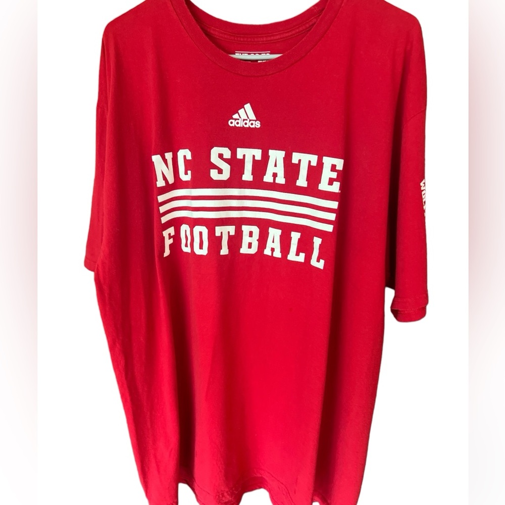 Men’s NC state adidas Football T-shirt. Size 2X